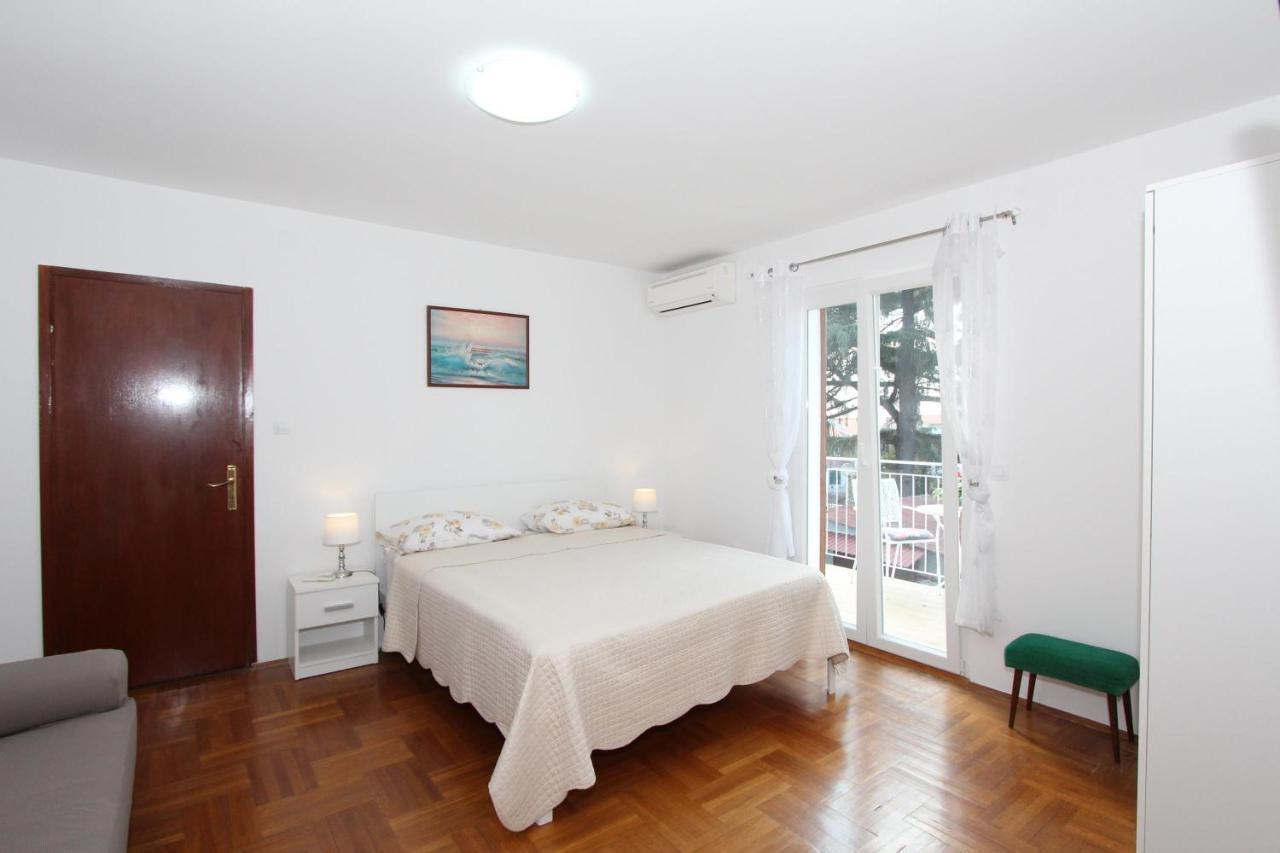 Apartment Gabriel Rovinj Exterior photo