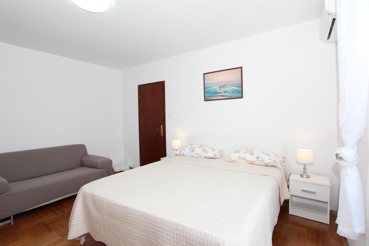 Apartment Gabriel Rovinj Exterior photo